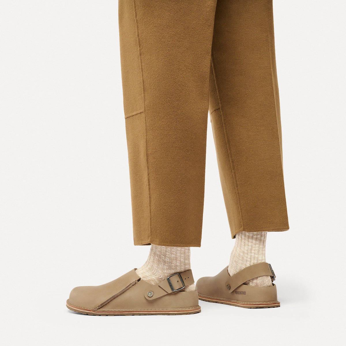 Lutry Premium Oiled Leather in Color Tobacco Brown | Birkenstock