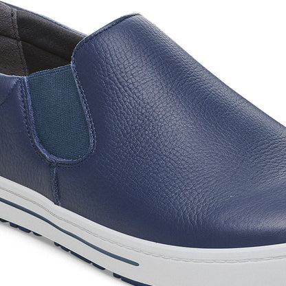 QO 400 Leather in Color Navy | Birkenstock
