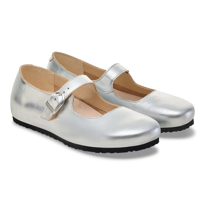 Santa Clarita Leather in Color Silver | Birkenstock