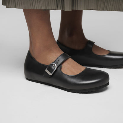 Santa Clarita Leather in Color Black | Birkenstock