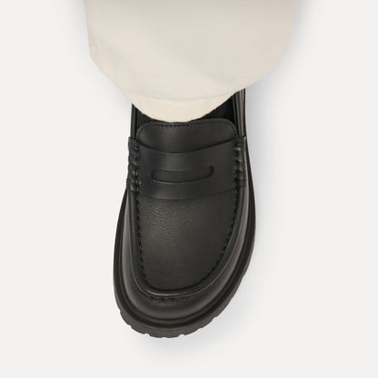 Highwood Loafer Leather in Color Black | Birkenstock