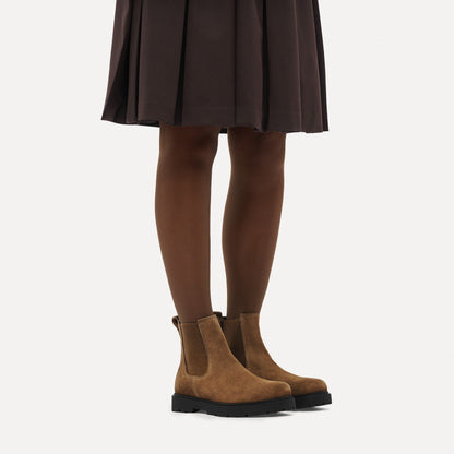 Highwood Suede Leather in Color Dark Tea | Birkenstock