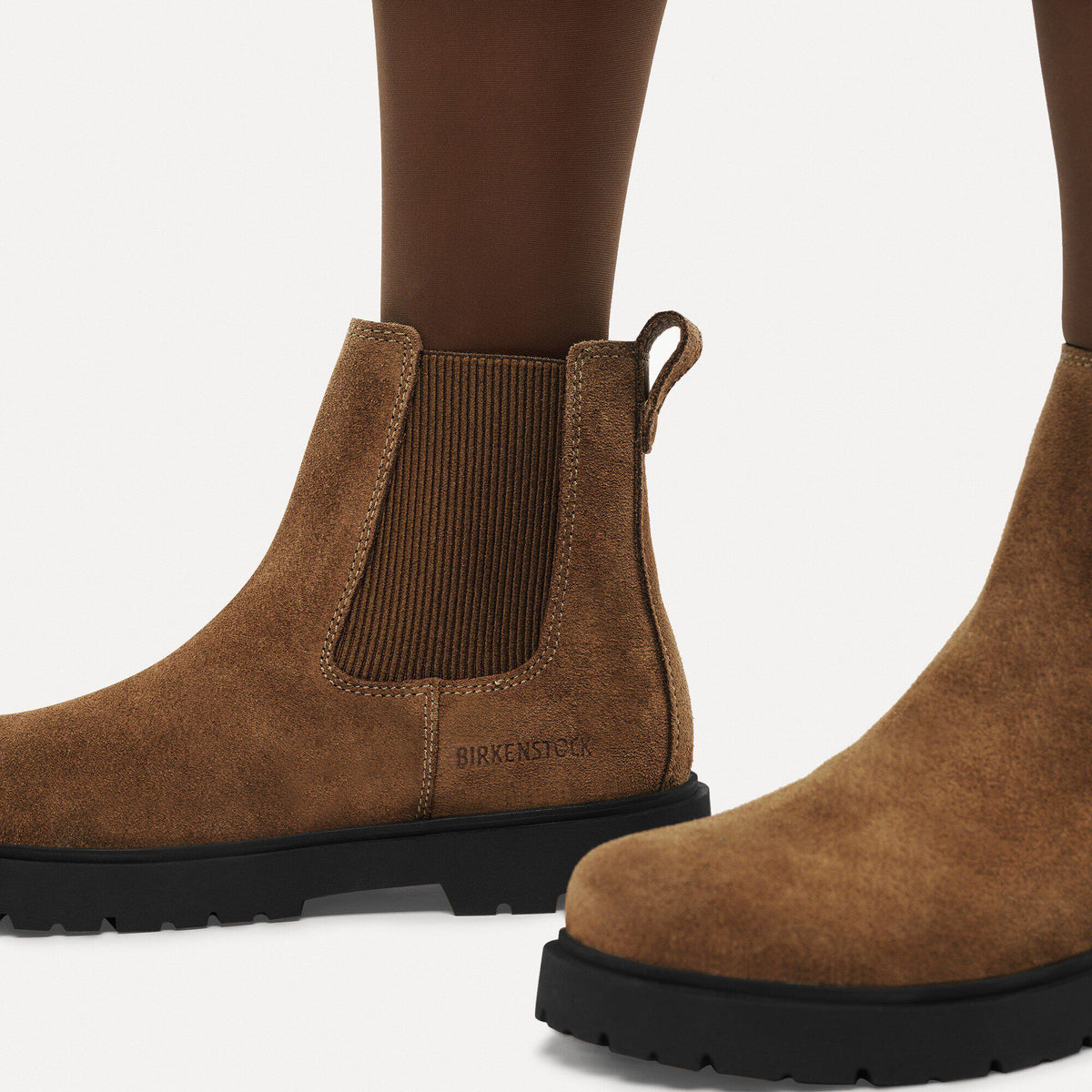 Highwood Suede Leather in Color Dark Tea | Birkenstock