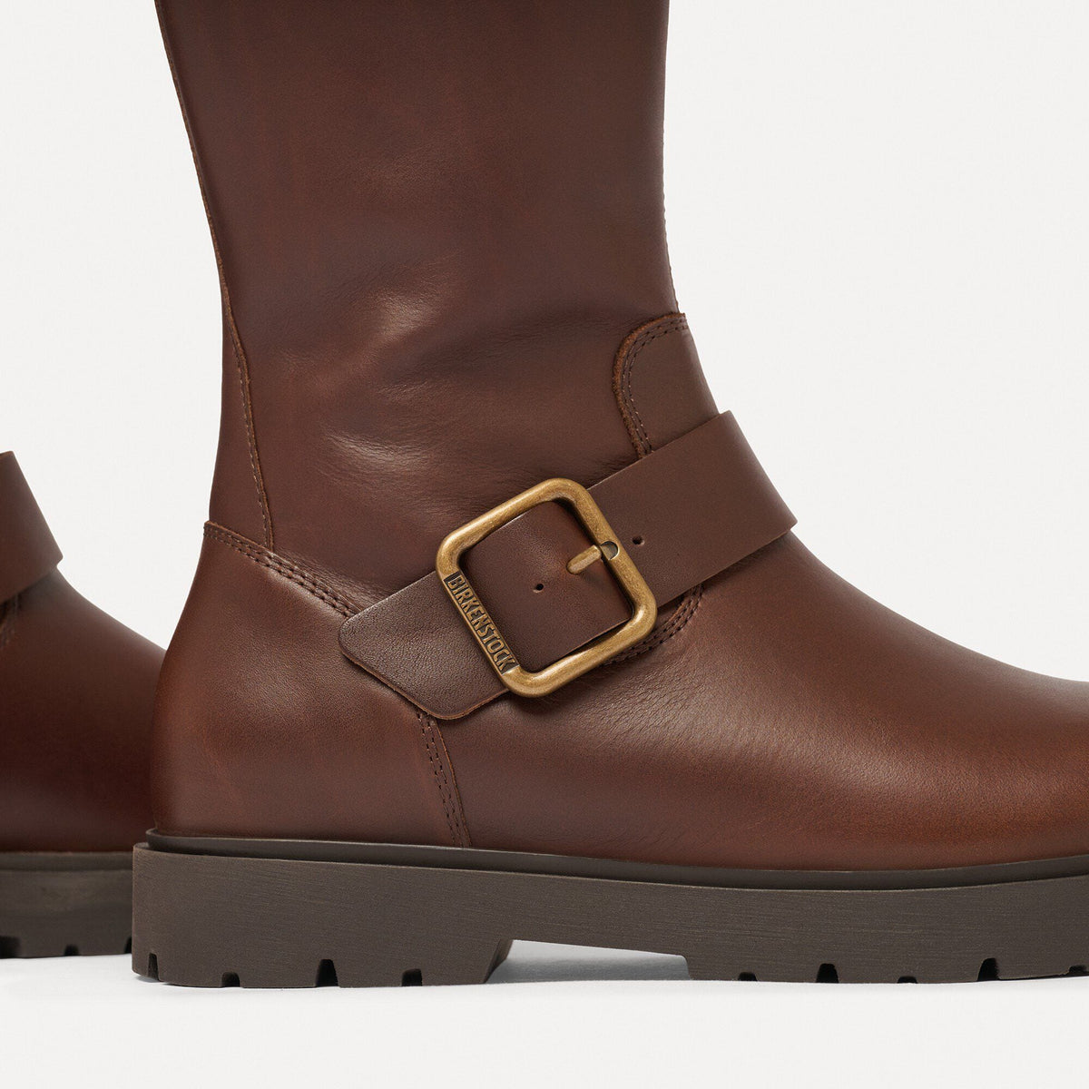 Highwood Mid Buckle Leather in Color Carafe | Birkenstock