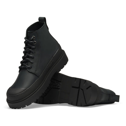 Prescott Lace Oiled Leather in Color Black | Birkenstock