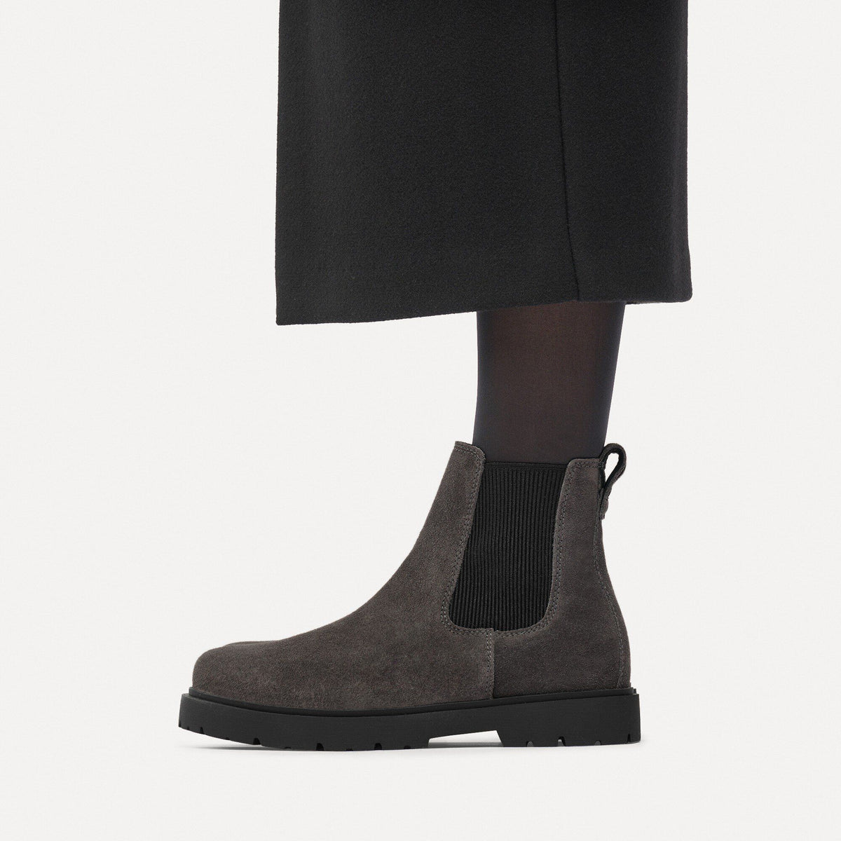 Highwood Suede Leather in Color Velvet grey | Birkenstock