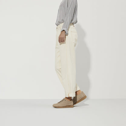 Honnef Light Suede Leather in Color Sandcastle | Birkenstock